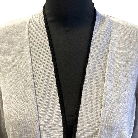 89th & Madison Cardigan - Picture 2 of 7